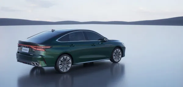 Chery Arrizo 8 : une berline de luxe du constructeur chinois